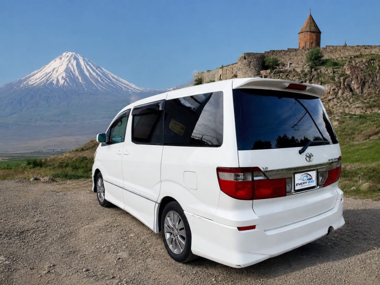 Toyota Alphard 3.0 — 2